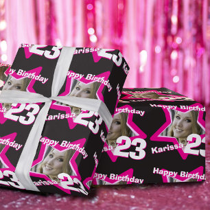 Papel De Regalo La edad conocida 23 de los chicas añade su modelo