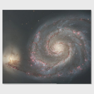 Papel De Regalo La galaxia del Remolino M51 y su compañera en el e