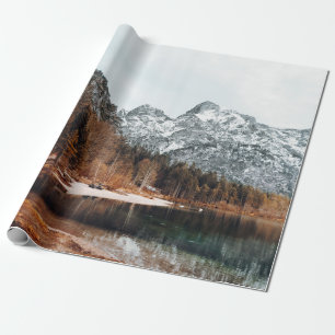 PAPEL DE REGALO LA HERMOSA ALEMANA EN LA ALTURA SUPERIOR DE AUSTRI