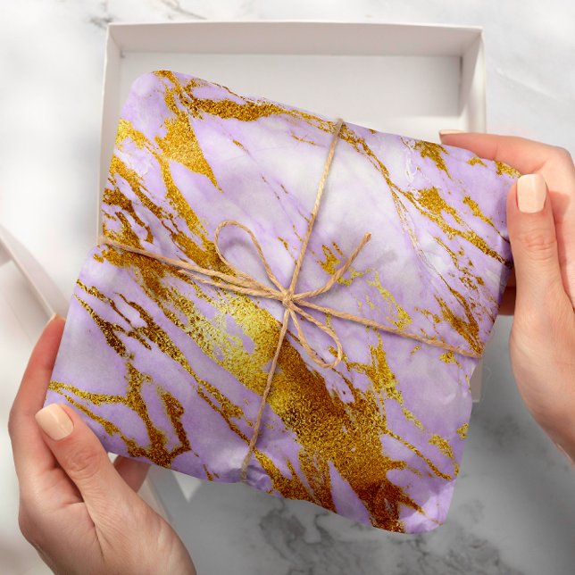 Papel De Regalo Lámpara brillante de mármol blanco púrpura Lily Go (Purple Lily Gold Pastel White Marble Shiny Glam Wrapping Paper )