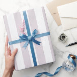 Papel De Regalo Lavanda ligera elegante y patrón rayado blanco<br><div class="desc">Papel de envoltura de lavanda liviana y liviana,  perfecto para bodas,  duchas de novias y cumpleaños.</div>