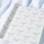Papel De Regalo Lazo de cinta de lazo azul coquette haciendo el nu<br><div class="desc">Papel de envolver haciendo el nudo con lazo de cinta azul coquette</div>