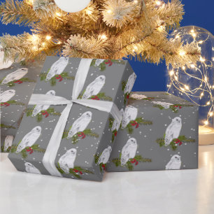 Papel De Regalo Lechuza De Nieve Sobre Pino Y Bayas