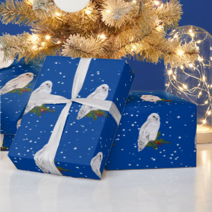 Papel De Regalo Lechuza De Nieve Sobre Pino Y Bayas