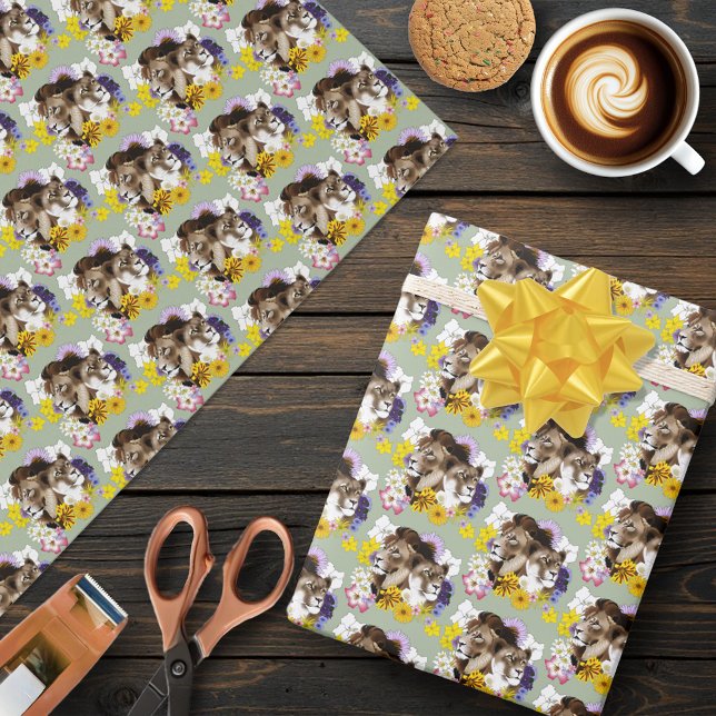 Papel De Regalo León Leona Floral Verde  (Subido por el creador)
