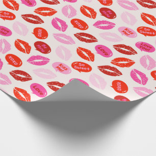 Papel De Regalo Lips el día de San Valentín con texto en crema