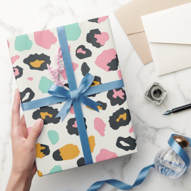 Papel De Regalo Lugares de leopardo rosado del pastel de Safari (Regalar)