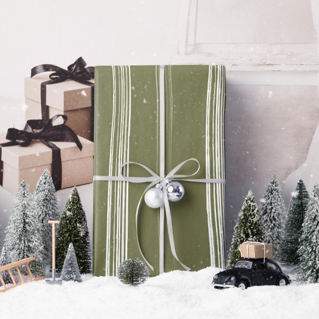 Papel De Regalo Lux Navidades franjas blancas en verde (Elevate your gifts with our Lux Christmas White Stripes on Green wrapping paper for a festive touch!)
