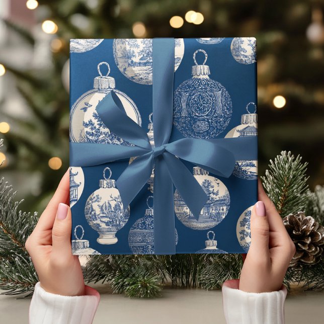 Papel De Regalo Luxury Blue Toile Christmas Ornament (Subido por el creador)