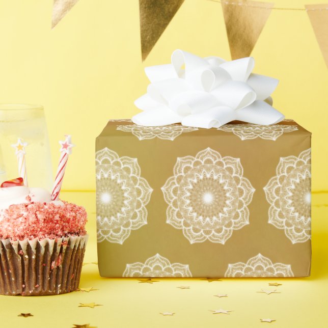 Papel De Regalo Mandalá Blanco sobre Fondo Dorado (Fiesta de cumpleaños )