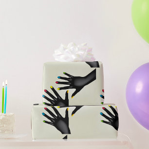 Papel De Regalo Manos negras con uñas pintadas