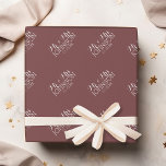 Papel De Regalo Marsala de Color Sólido - Favor de Boda para Sr y<br><div class="desc">Un color intenso con fuentes con estilo hace una pieza de declaración para un detalle de recepción. Los artículos son fáciles de personalizar reemplazando todo el texto y las fotos primero. Si su arte aún necesita ajustes, haga clic en el botón Personalizar. Esto lo llevará a una zona de diseño...</div>