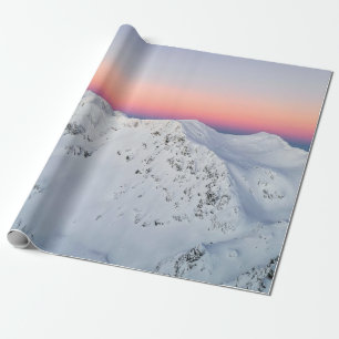 PAPEL DE REGALO MÁXIMO DE MONTAÑA CUBIERTO CON NIEVE