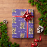 Papel De Regalo Merry Christmas Yorkshire Terrier On Purple<br><div class="desc">Cute Yorkshire terrier en latas de plata y luces de vacaciones en un fondo morado con texto de Feliz Navidad. Se puede cambiar el color de fondo.</div>