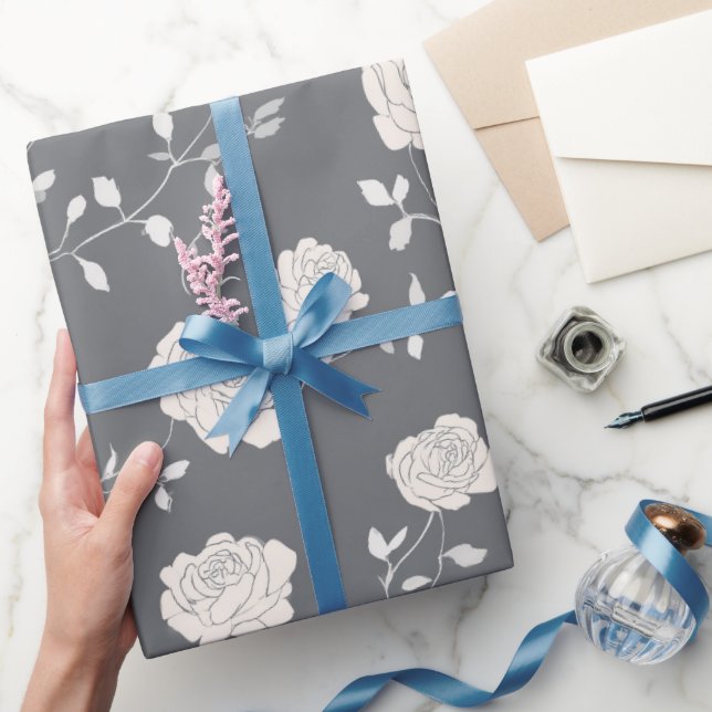 Papel De Regalo Minimal Soft Grey Rose White Floral Pattern (Regalar)