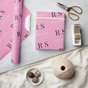 Papel De Regalo Monograma negro inclinado y nombre blanco, rosa