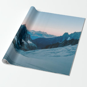 PAPEL DE REGALO MONTAÑA CUBIERTA DE NIEVE