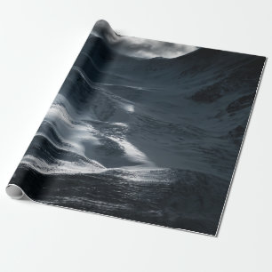 PAPEL DE REGALO MONTAÑA CUBIERTA DE NIEVE BAJO CIELO DE COLOR DURA