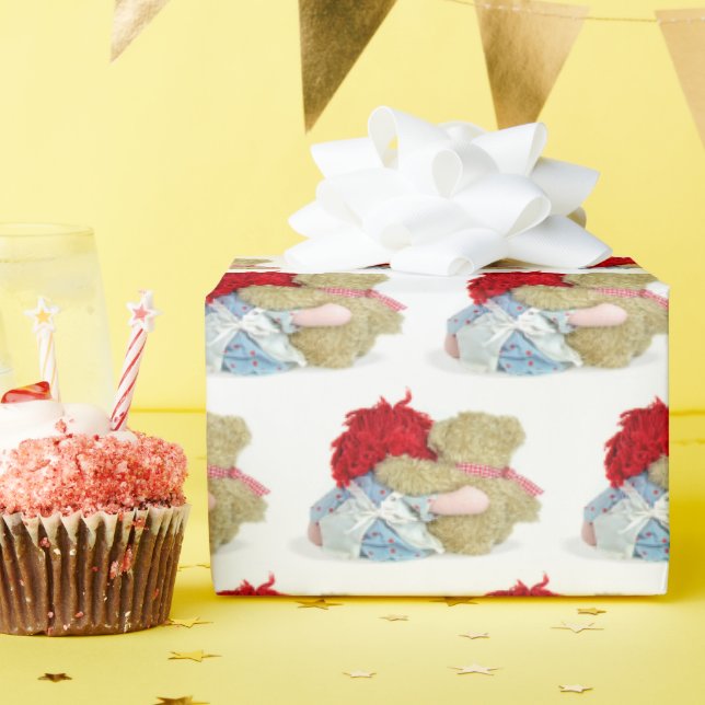 Papel De Regalo muñeca de trapo vieja y oso de peluche abrazando (Fiesta de cumpleaños )