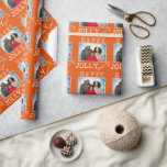 Papel De Regalo Naranja festivo Jolly Merry Christmas Family Photo<br><div class="desc">Papel de envolver de la foto de la familia navideña Jolly Merry,  Naranja festivo. Naranja de fondo con copos de nieve y blanco Merry,  Happy,  Jolly typography con una foto personalizado - inserte su foto favorita en la plantilla y haga su envoltura de regalo para Navidades únicos.</div>