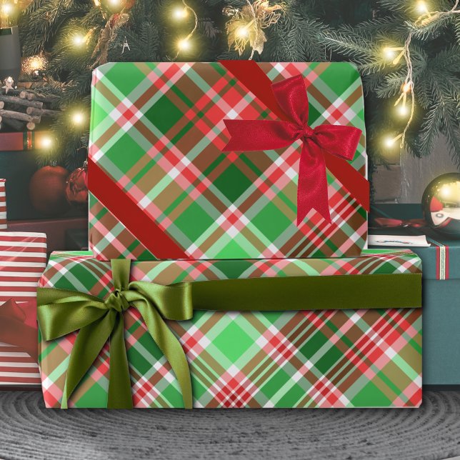 Papel De Regalo Navidades blancos rojos clásicos y festivos (Subido por el creador)