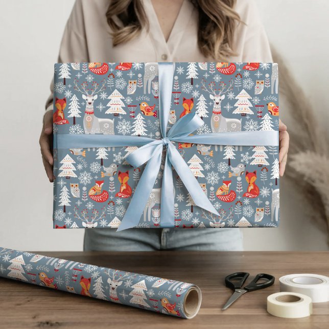 Papel De Regalo Navidades de animales boscosos escandinavos (Scandinavian Woodland Animals Christmas Holiday Wrapping Paper)