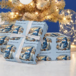 Papel De Regalo Navidades De Noche Snowman Starry Desean Una Estre<br><div class="desc">Un fondo nocturno de estrellas de color azul pálido con un muñeco de nieve por la noche con el texto "Los Navidades desean una estrella"</div>
