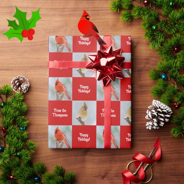 Papel De Regalo Navidades de revisión roja de aves cardinales pers (Beautiful cardinal birds "happy holidays" wrapping paper for you to personalize!)