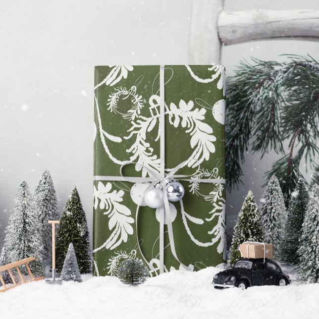 Papel De Regalo Navidades lux elegantes baubles en verde (Wrap your gifts in joy and elegance with Lux Christmas Elegant Baubles wrapping paper!)