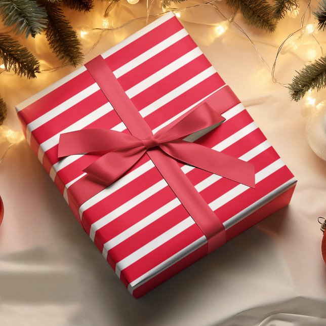 Papel De Regalo Navidades modernos de rayas rojas (Subido por el creador)