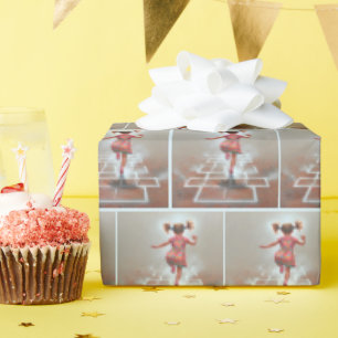 Papel De Regalo Niña pequeña jugando al hacha