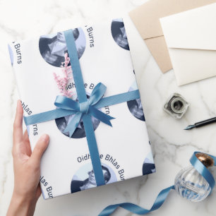 Papel De Regalo Oidhche Bhlas Burns Gaélico Azul