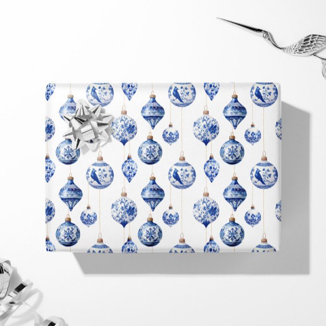 Papel De Regalo Ornamentos Chinoiserie Blue y White de Navidad (Blue Chinoiserie Ornament Gift Wrap Paper)