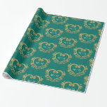 Papel De Regalo Oro monograma cardíaco en boda verde oscuro<br><div class="desc">El oro afecta al arte en monograma del corazón en papel esmeralda verde oscuro para envolver regalos. Diseño de coraje coronario que cubre las iniciales de monograma de su pareja en oro y blanco sobre un verde oscuro o cambia a su propia elección de color. Hay otros colores y elementos...</div>