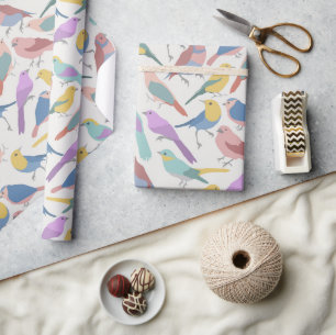 Papel De Regalo Pájaros coloridos con ducha de bebé de fondo blanc