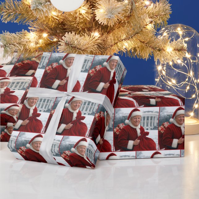 Papel De Regalo Papá Noel Trump frente a la Casa Blanca (Vacaciones)