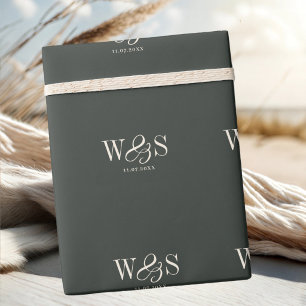 Papel De Regalo Parejas de novios con inicial de ébano elegante