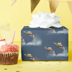 Papel De Regalo Pato Mallard volando sobre el agua