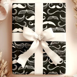 Papel De Regalo Patrón de bigote negro y blanco de moda Hipster<br><div class="desc">Este papel de envolvimiento de estilo Hipster Black and White Mustache ofrece un toque divertido y peculiar a su envoltura de regalo. Los elegantes ilustraciones de bigote negro contra un fondo blanco y limpio hacen de este papel de envoltura un lugar perfecto para eventos con temática hipster, cumpleaños o cualquier...</div>