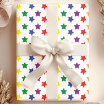 Papel De Regalo Patrón de estrellas del arco iris<br><div class="desc">Envuelve tus regalos con una ráfaga de color y diversión con este papel de envoltura caprichoso con un arcoiris vibrante de estrellas. El patrón lúdico es perfecto para cumpleaños, duchas de bebé o cualquier celebración que requiera un toque de magia. Este envoltorio de regalo, hecho con papel de alta calidad,...</div>