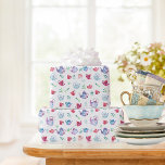 Papel De Regalo Patrón de Fiesta de té de bonito<br><div class="desc">Patrón de fiesta de té dulce hecho en acuarelas de azul,  morado y rojo con cucharas verdes y hojas de té sobre un fondo blanco.</div>