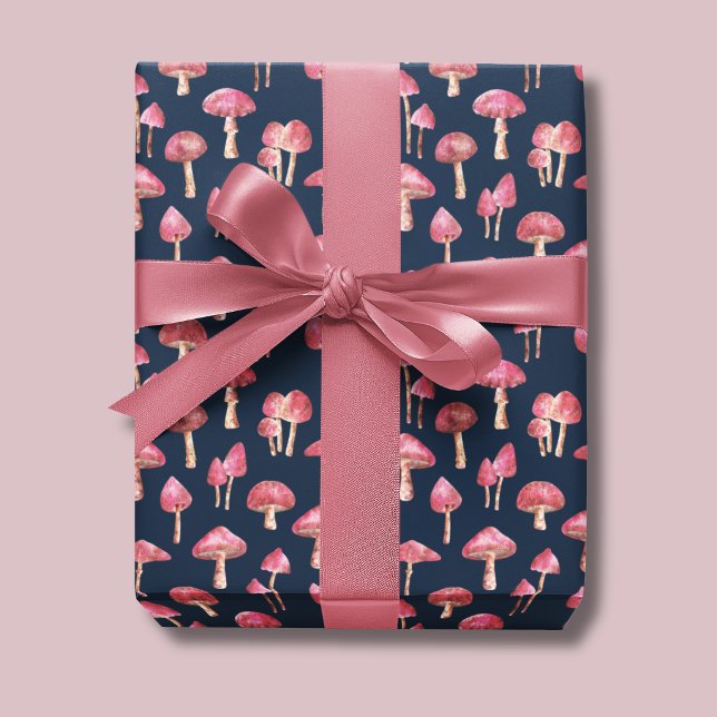 Papel De Regalo Patrón de hongo rosa (Pink mushroom wrapping paper. Woodland mushrooms on navy blue background.)