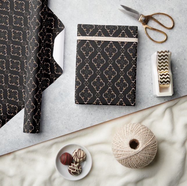 Papel De Regalo Patrón de oro sobre negro . (Artesanía)