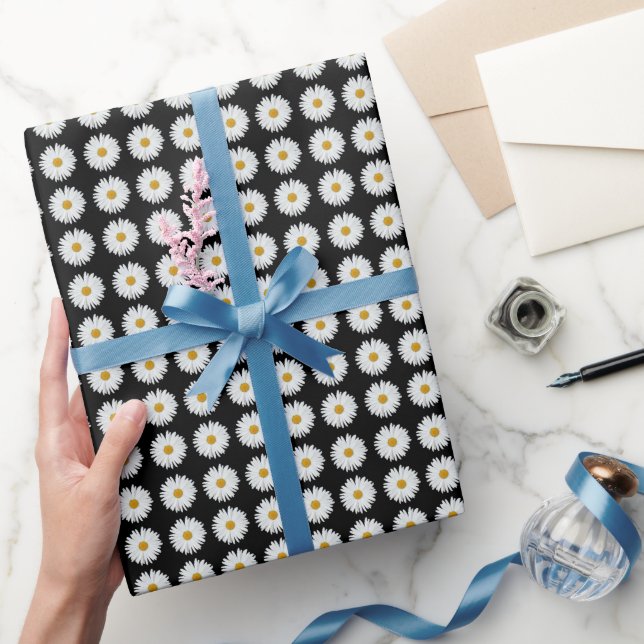 Papel De Regalo Patrón floral de margarita blanca sobre negro (Regalar)