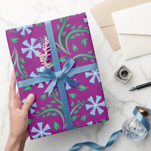Papel De Regalo Patrón floral púrpura con flores azules