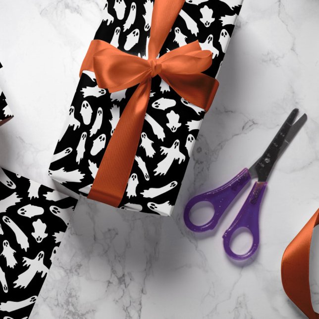 Papel De Regalo Patrón Halloween de fantasmas blancos negros (Subido por el creador)