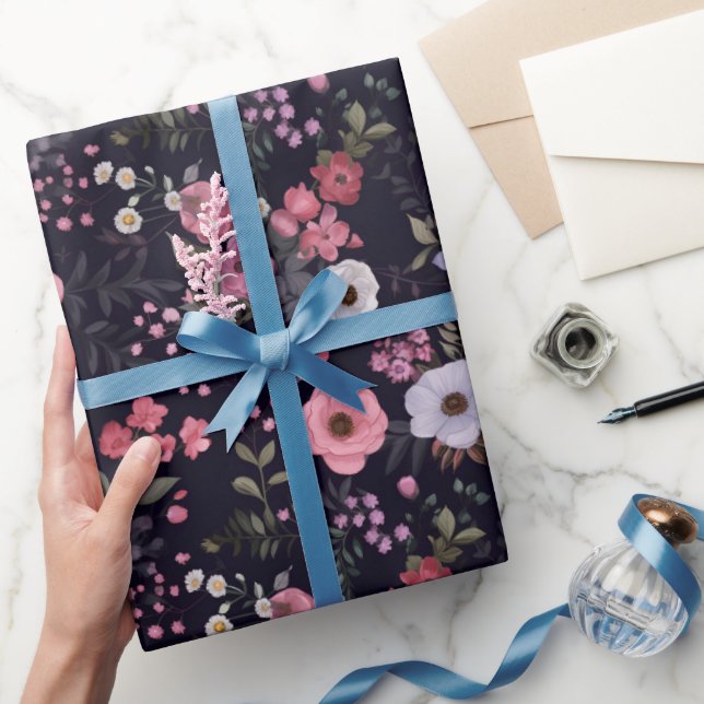 Papel De Regalo Patrón Rosa De Verano En Negro (Regalar)