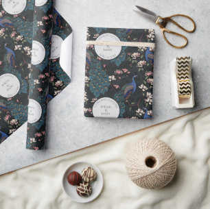 Papel De Regalo Pavo real y flores de boda negros botánicos