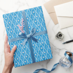 Papel De Regalo Pelotas y palos de golf Argyle sobre azul brillant