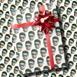Papel De Regalo Personalizado Boda de cabeza de cara Fiesta de duc<br><div class="desc">Personalizado Boda cabeza de cara Fiesta de ducha de novia graduación de accesorios, reemplaza la cara con tu foto favorita (asegúrate de recortar tanto a la cara como sea posible y usa una aplicación para eliminar el fondo) y personaliza este divertido papel de envolver de vacaciones de Navidades con tu...</div>